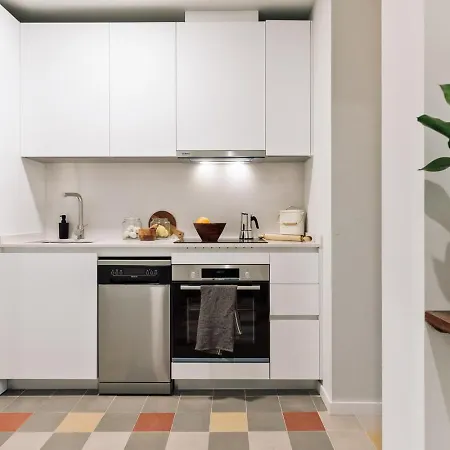 Andy - 2 Bedrooms And Office And Balcony In Eixample Dreta Apartment Barcelona