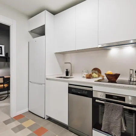 Andy - 2 Bedrooms And Office And Balcony In Eixample Dreta