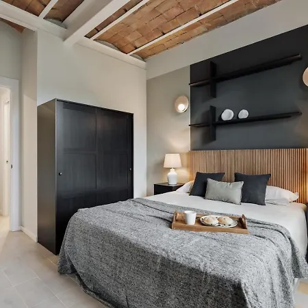 Andy - 2 Bedrooms And Office And Balcony In Eixample Dreta Apartmán